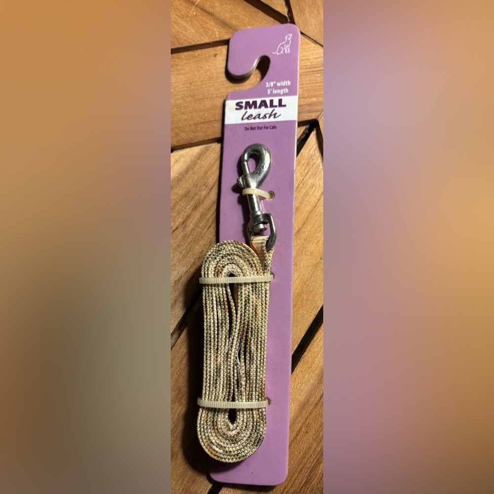NWT Camouflage Dog Leash Small Breed 5 Ft Length 3/8” Width